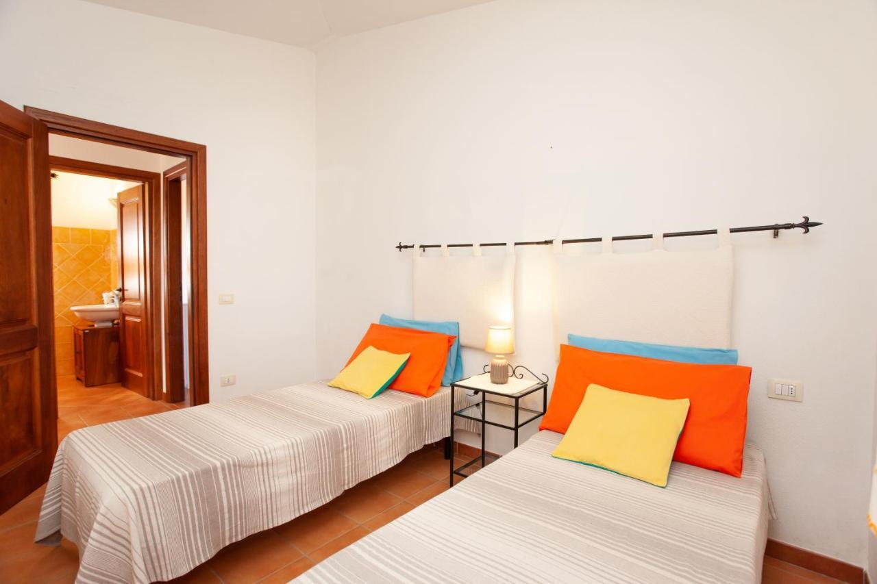 Vila Albamaranto San Teodoro  Exteriér fotografie